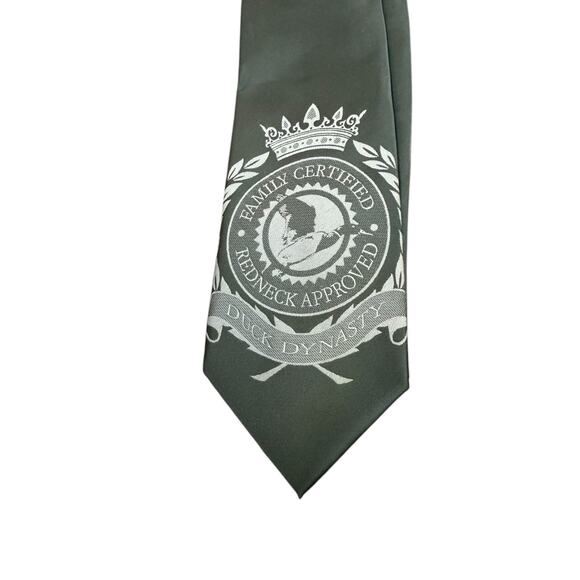 Duck Dynasty Black Tie Family Certified Redneck Approved‎ 56"L 3.5"W - Picture 2 of 5